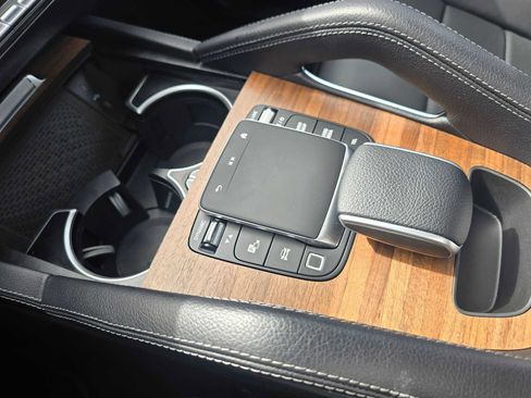 Certified 2025 Mercedes-Benz GLE 350 4MATIC image 32