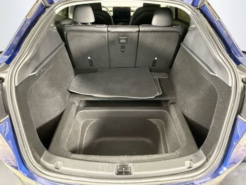 Used 2023 Tesla Model Y Long Range AWD/4WD image 25