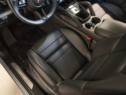 Certified 2026 Porsche Cayenne AWD/4WD image 14
