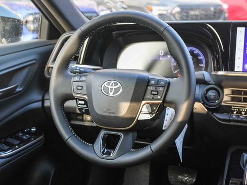 New 2026 Toyota Crown XLE image 18