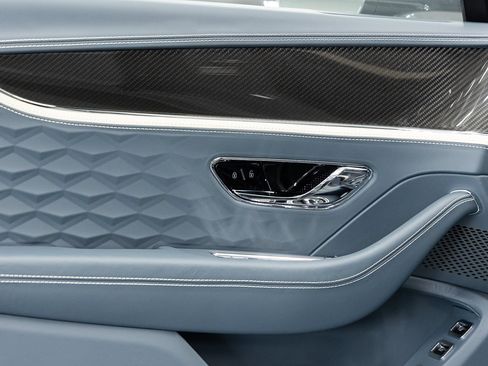 New 2026 Bentley Flying Spur Plug-In Hybrid AWD/4WD image 25