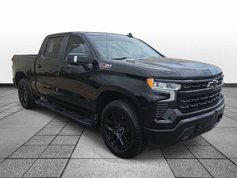 Used 2022 Chevrolet Silverado 1500 RST AWD/4WD image 3