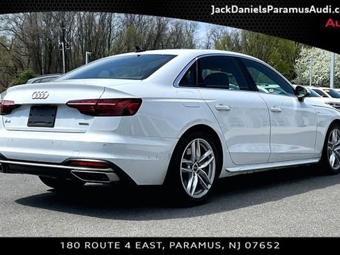 Used 2023 Audi A4 2.0T Premium w/ Convenience Package image 2