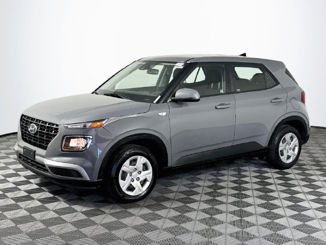 Used 2020 Hyundai Venue SE FWD image 4