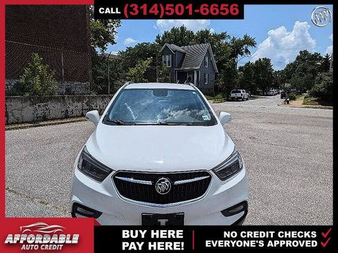 Used 2017 Buick Encore Essence FWD image 8
