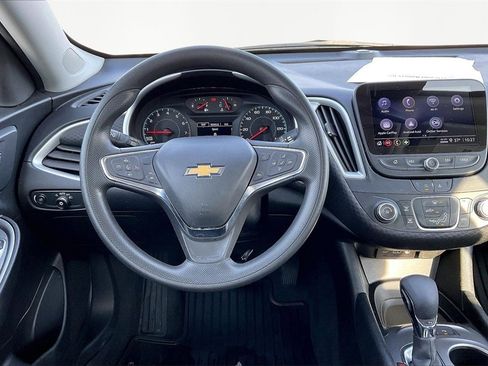 Used 2024 Chevrolet Malibu LS image 10