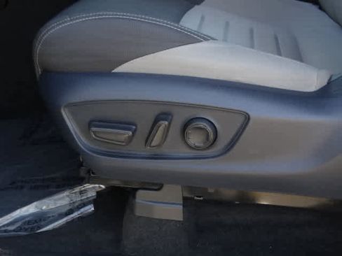 Certified 2024 Toyota Tacoma TRD Sport w/ TRD Sport Upgrade Package image 17