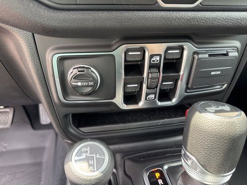 New 2025 Jeep Wrangler Sport S image 38