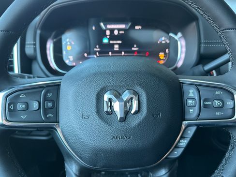 New 2026 RAM 2500 Laramie AWD/4WD image 22