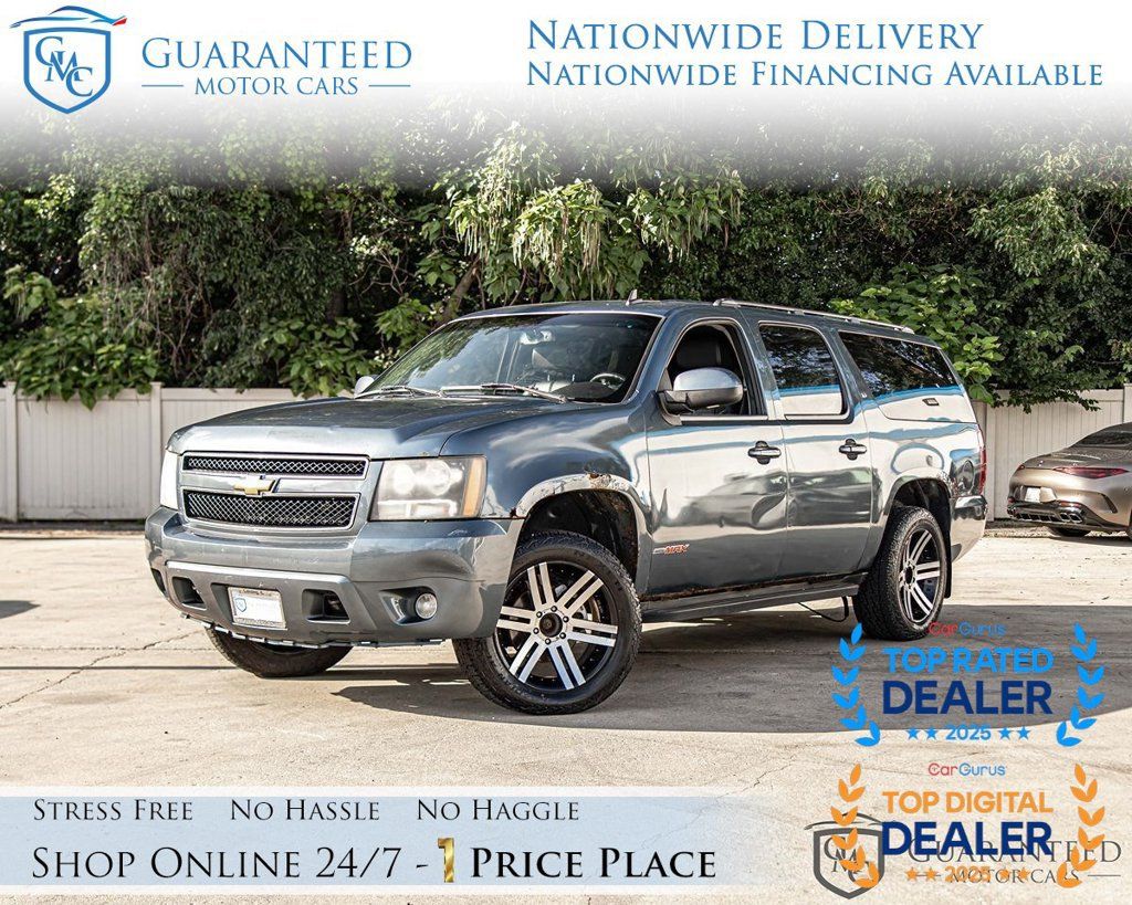 Used 2008 Chevrolet Suburban LT w/ LT Preferred Equipment Group AWD/4WD image 1