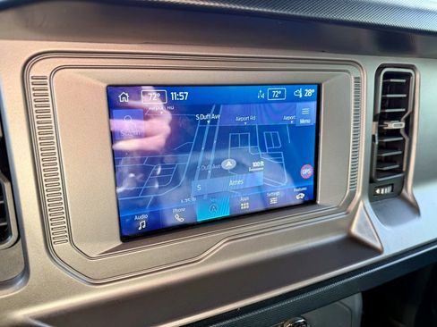 Used 2022 Ford Bronco Outer Banks image 22