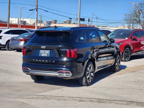 Used 2021 Kia Sorento S w/ Panoramic Sunroof Package image 7