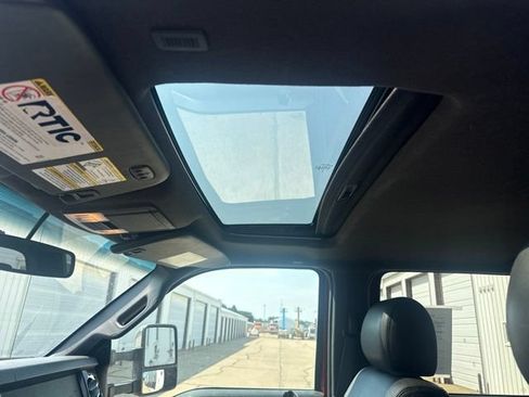 Used 2016 Ford F350 Platinum AWD/4WD image 3