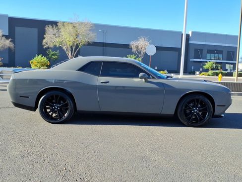 Used 2018 Dodge Challenger SXT w/ Blacktop Package image 6