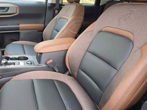 New 2026 Ford Bronco Sport Outer Banks w/ Sasquatch Outer Banks Package AWD/4WD image 17
