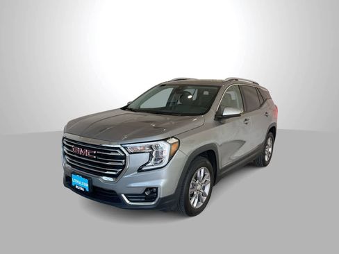 Used 2024 GMC Terrain SLT image 1