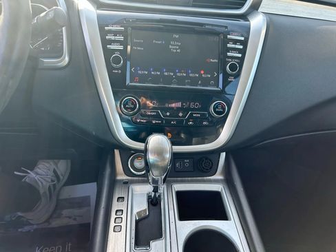 Used 2018 Nissan Murano SL w/ Moonroof Package image 9