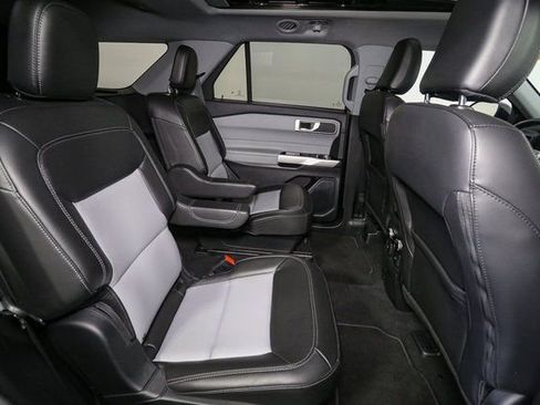 Used 2023 Ford Explorer XLT w/ Equipment Group 202A image 20