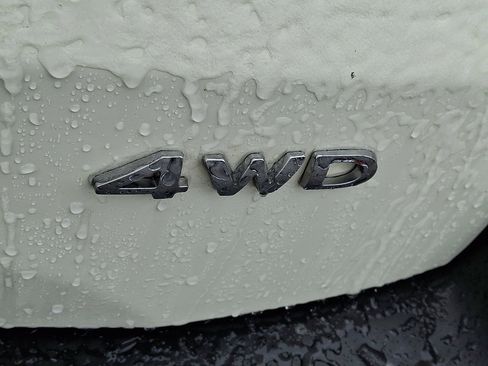 Certified 2022 Ford EcoSport SE image 32