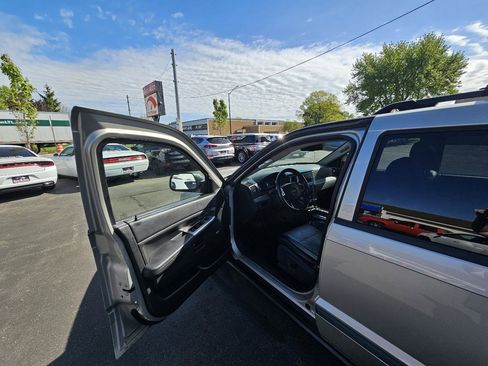 Used 2008 Jeep Grand Cherokee Laredo AWD/4WD image 18