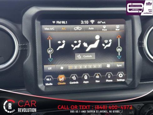 Used 2020 Jeep Gladiator Overland image 32