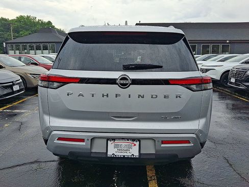 Used 2024 Nissan Pathfinder SL w/ Cargo Package AWD/4WD image 23