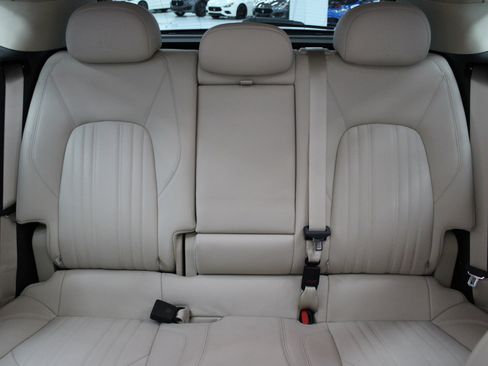 Used 2022 Maserati Levante GT image 38