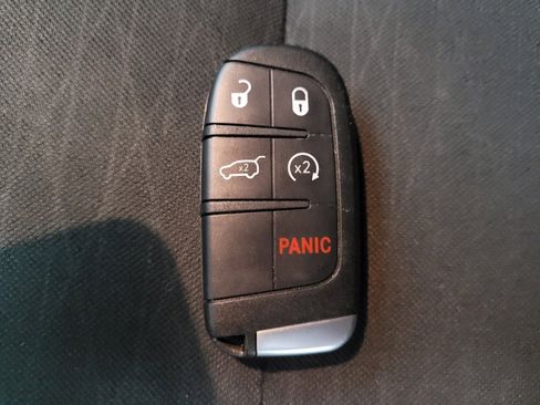 Used 2018 Dodge Durango SXT w/ Quick Order Package 2BB image 32