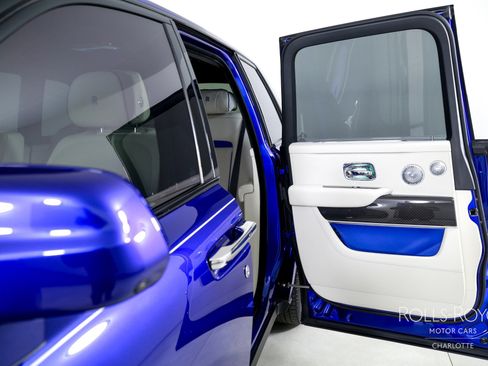 Certified 2024 Rolls-Royce Cullinan Black Badge w/ Dark Exterior Package image 18