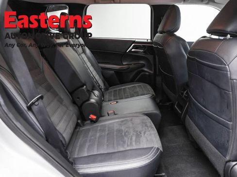 Used 2024 Mitsubishi Outlander SE FWD image 22