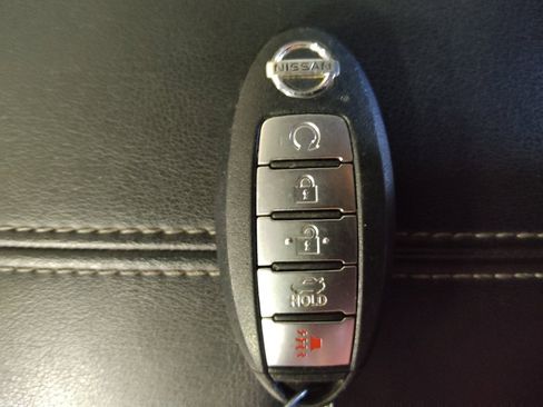 Used 2021 Nissan Sentra SV FWD image 32
