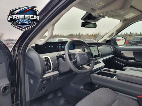 Used 2025 Ford Expedition Max Active image 13