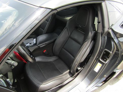 Used 2018 Chevrolet Corvette Grand Sport RWD image 9