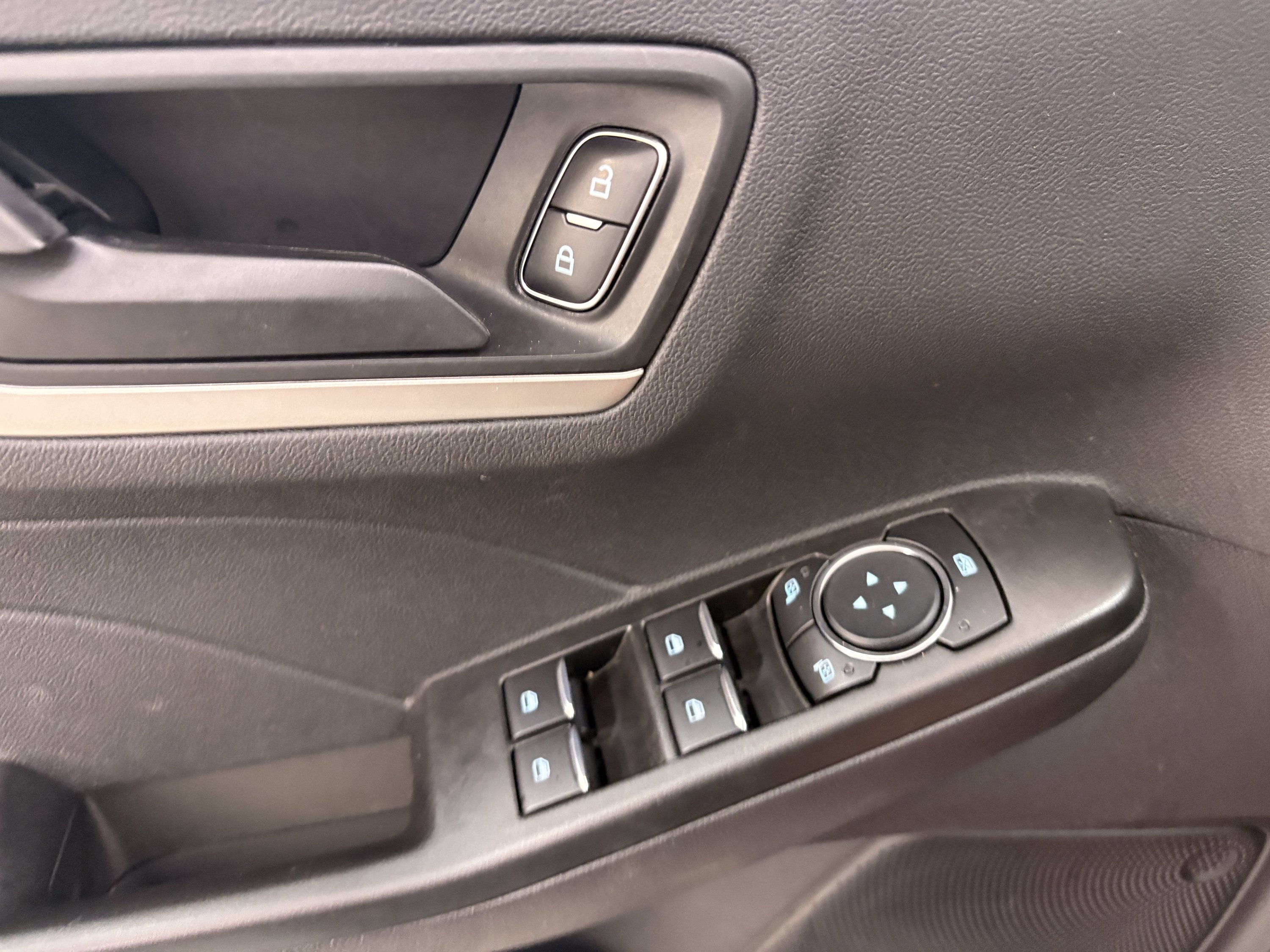 Used 2022 Ford Escape S AWD/4WD image 24