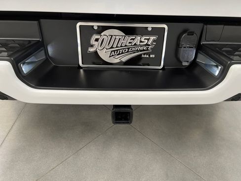 Used 2023 RAM 1500 Big Horn AWD/4WD image 36