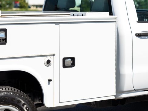 Used 2017 Chevrolet Silverado 3500 W/T RWD image 35