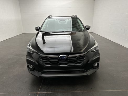 Used 2024 Subaru Crosstrek 2.5i Limited w/ Crosstrek Mirror Package AWD/4WD image 3