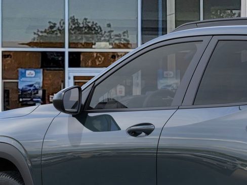 New 2026 Chevrolet Trax LT image 12