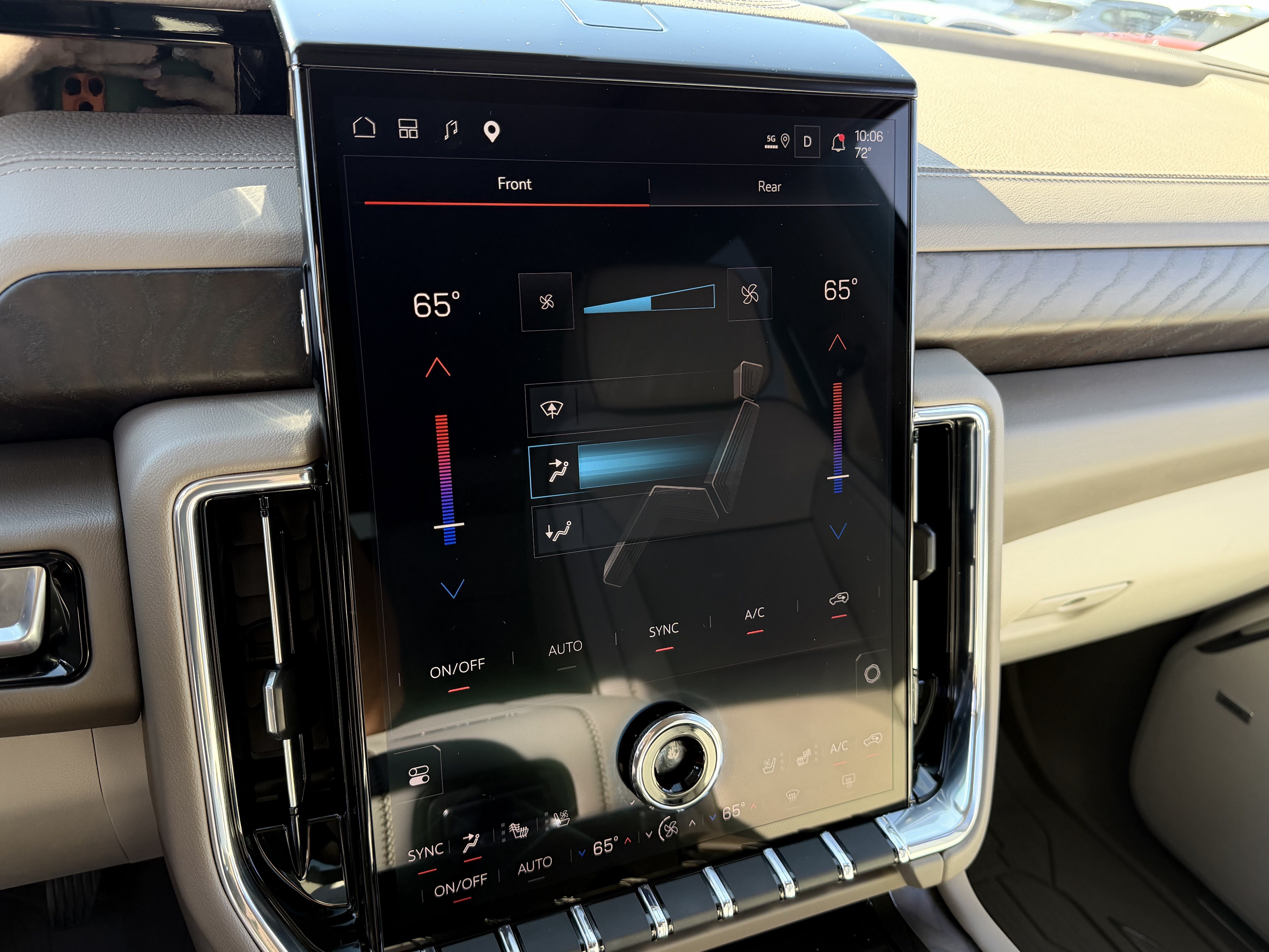 Used 2026 GMC Yukon Denali w/ Sun & Power Step Package RWD image 28