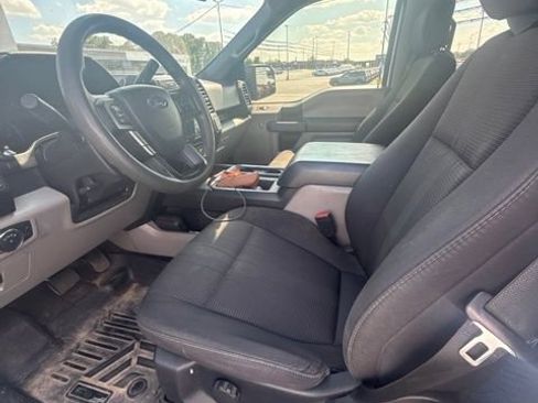 Used 2018 Ford F150 XL w/ Equipment Group 101A Mid AWD/4WD image 9