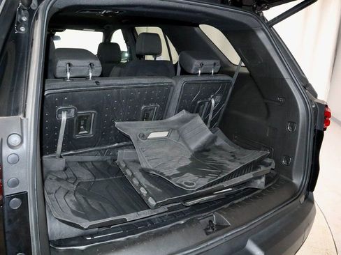 Used 2023 Chevrolet Traverse LT w/ LPO, Floor Liner Package image 13