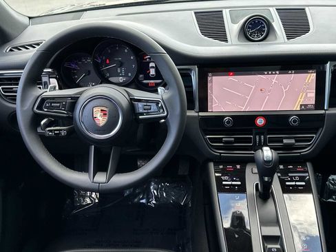 New 2025 Porsche Macan image 15