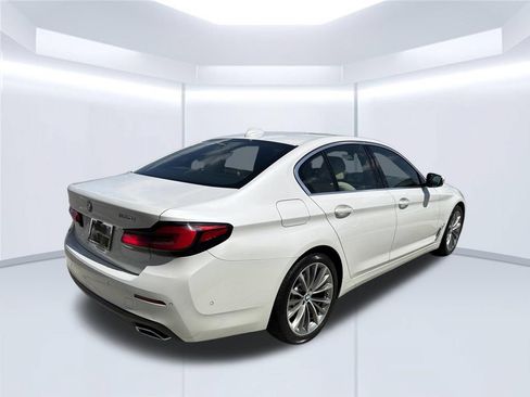 Used 2021 BMW 530i w/ Premium Package RWD image 7