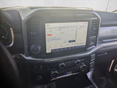 Used 2021 Ford F150 Lariat w/ Max Trailer Tow Package image 11