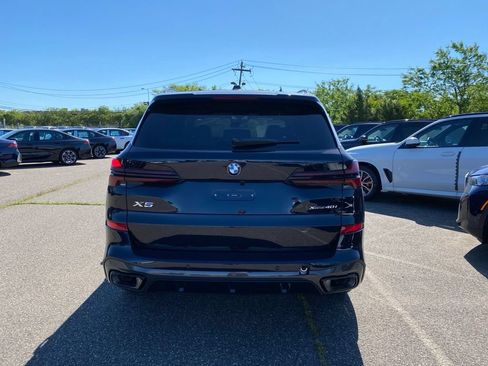 New 2026 BMW X5 xDrive40i w/ M Sport Package AWD/4WD image 3