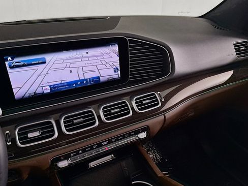 Certified 2025 Mercedes-Benz GLE 580 4MATIC image 21