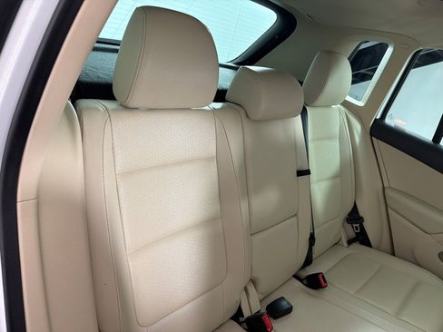 Used 2015 Volkswagen Tiguan SE FWD image 24