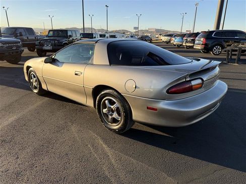 Used 2002 Chevrolet Camaro LT w/ Preferred Equipment Group 1 image 6