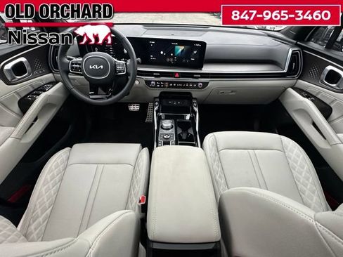 Used 2025 Kia Sorento SX Prestige AWD/4WD image 17