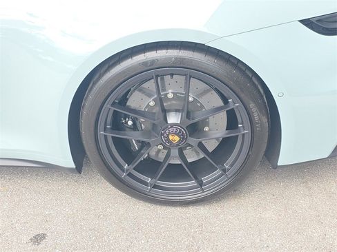 Used 2025 Porsche 911 Carrera GTS image 11